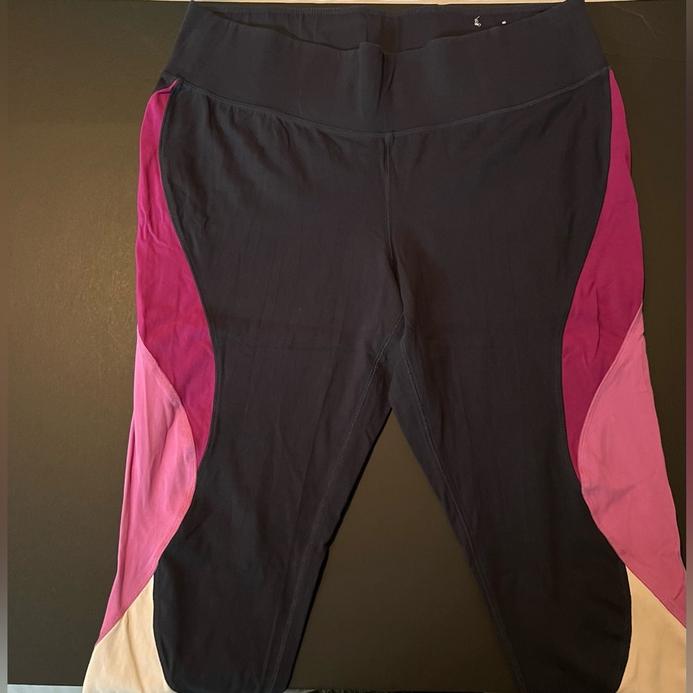 Lane Bryant Livi Capri Leggings